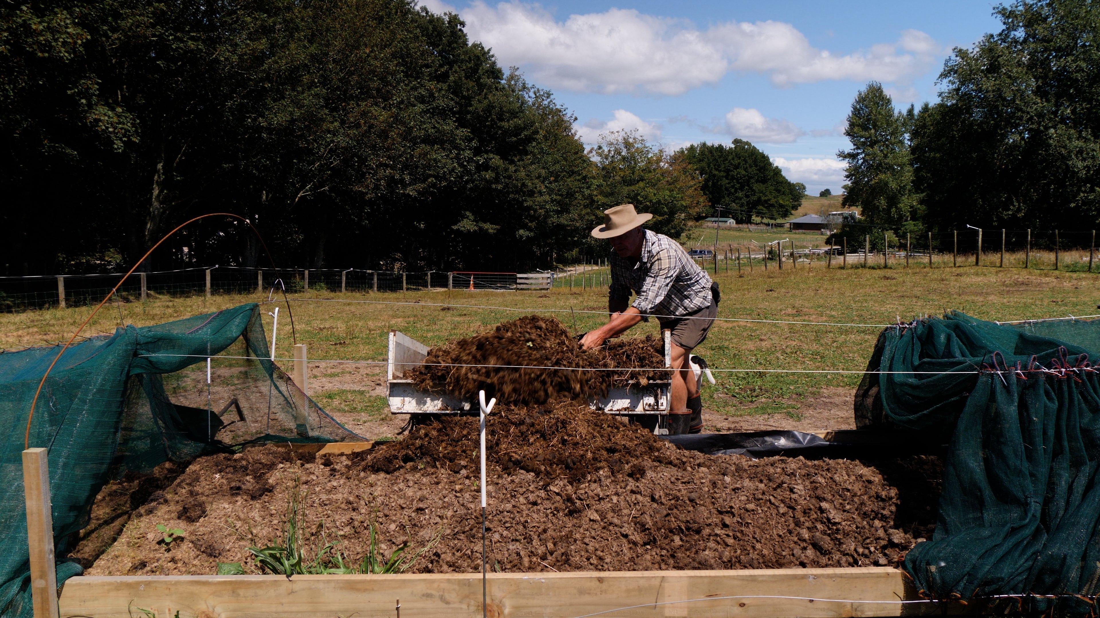 Tokoroa Couple Go Off The Grid for a Life of Joy and Freedom
