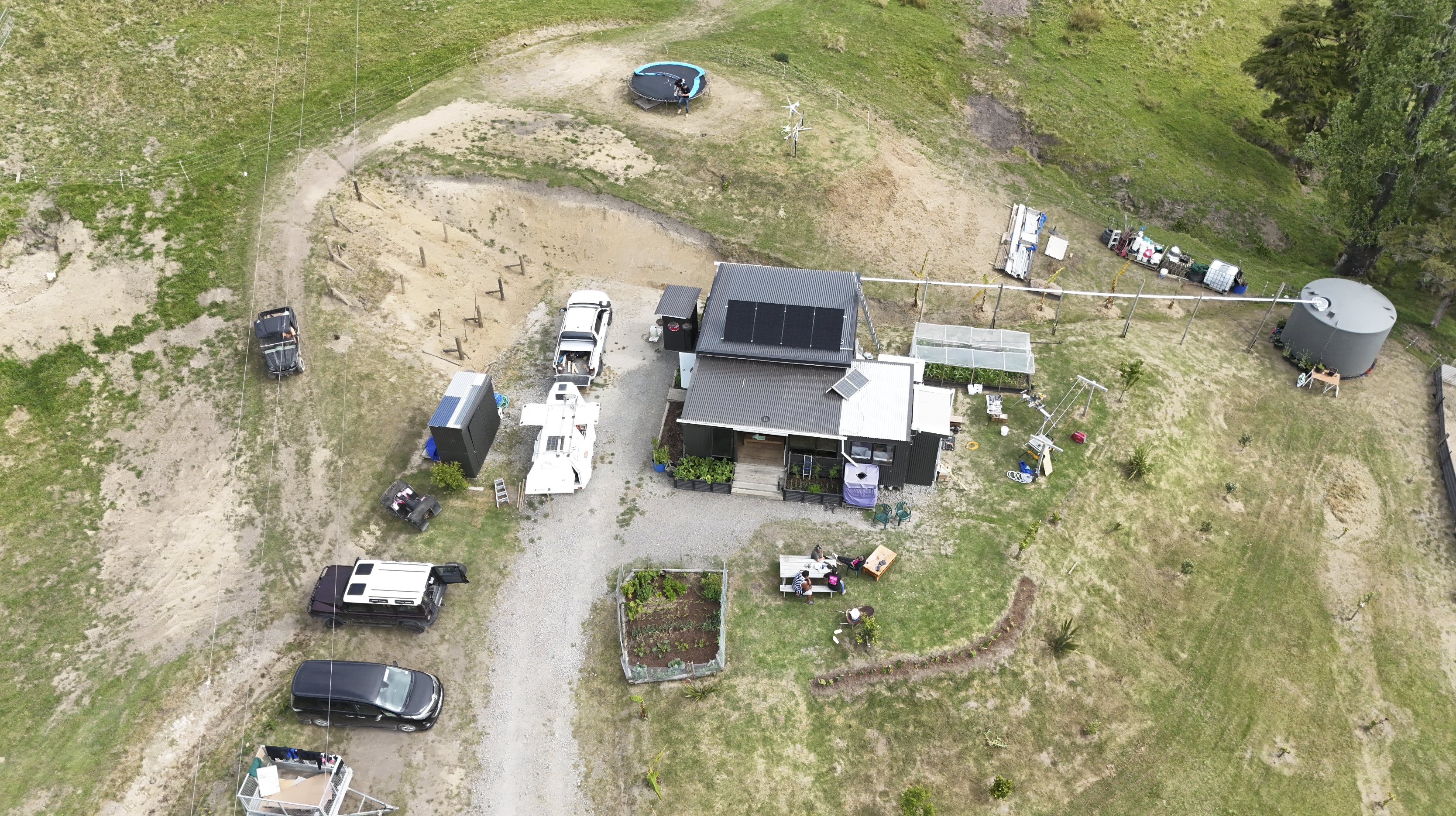 Powering Your Pāpākainga with Off-Grid Solar