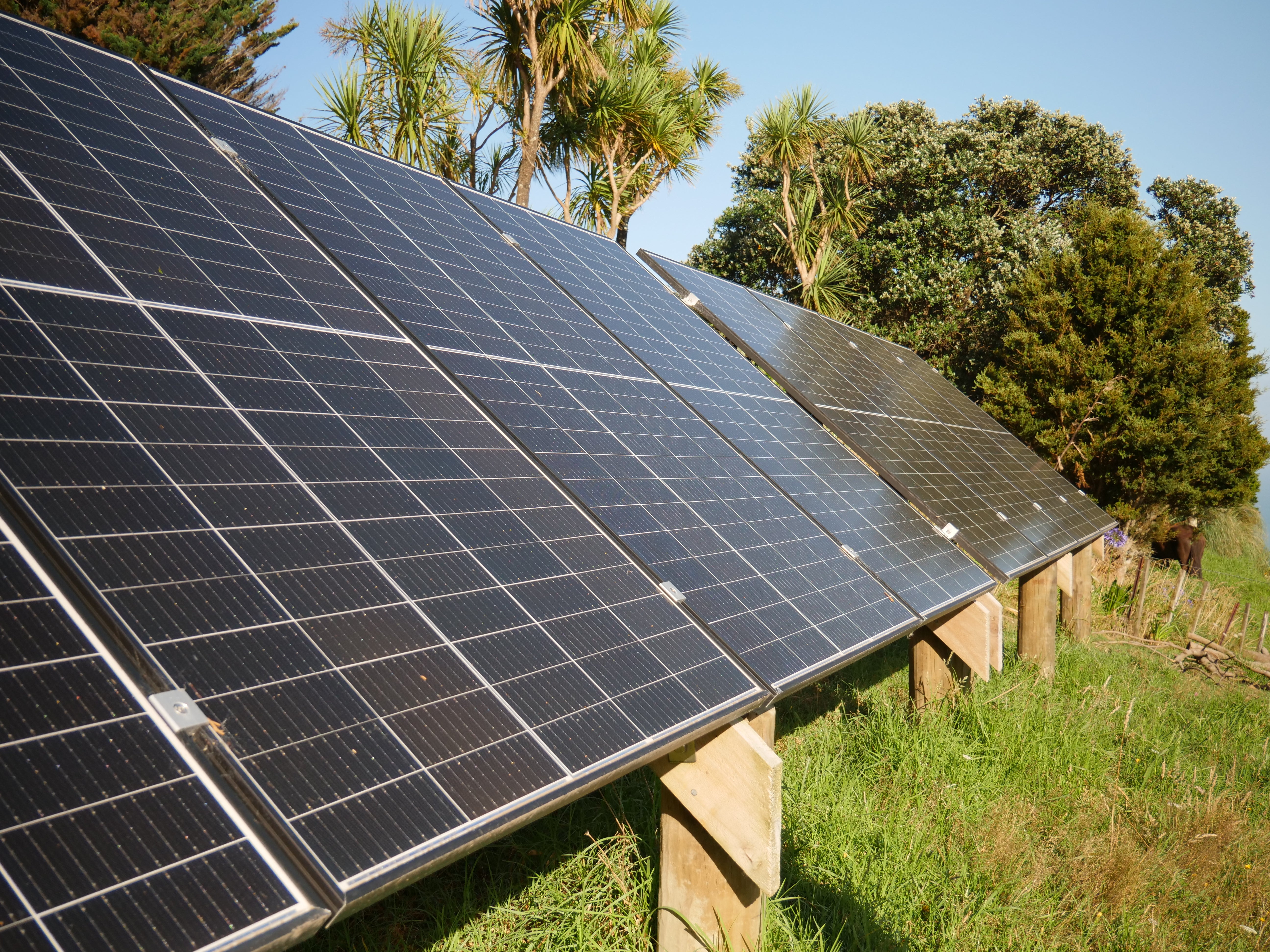 The Hihi Solar Nest | All-In-One Cabinet Off-Grid Solar System