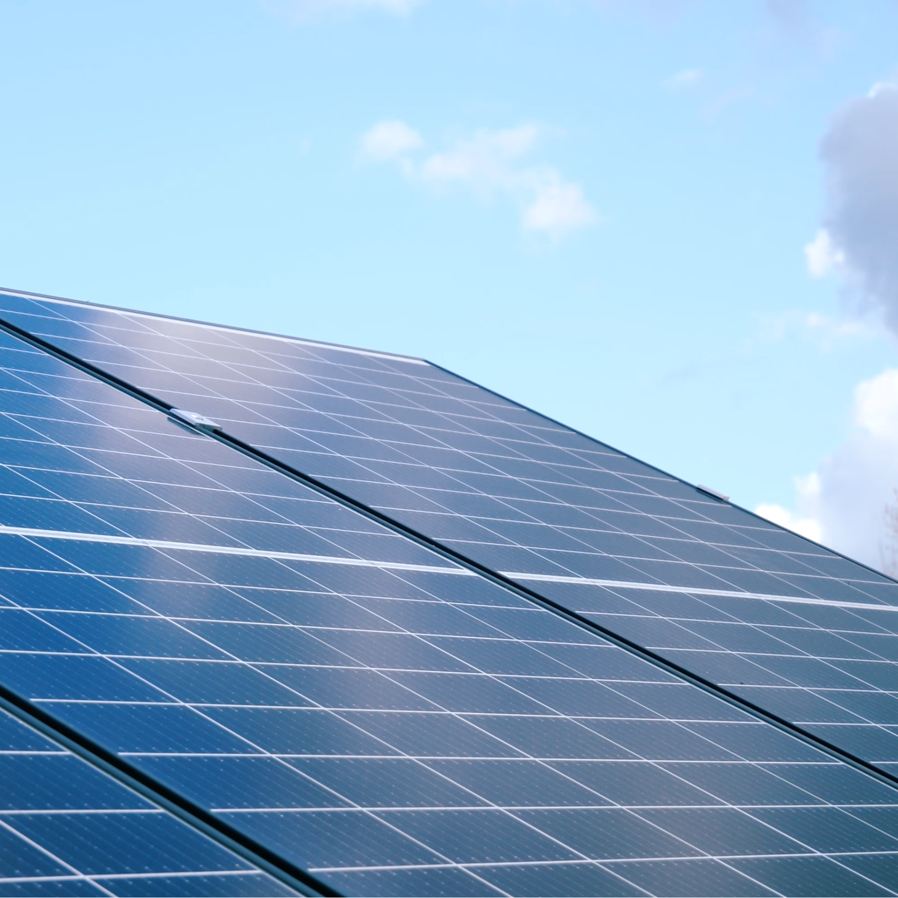 The Retreat Pro | Off-Grid Solar System