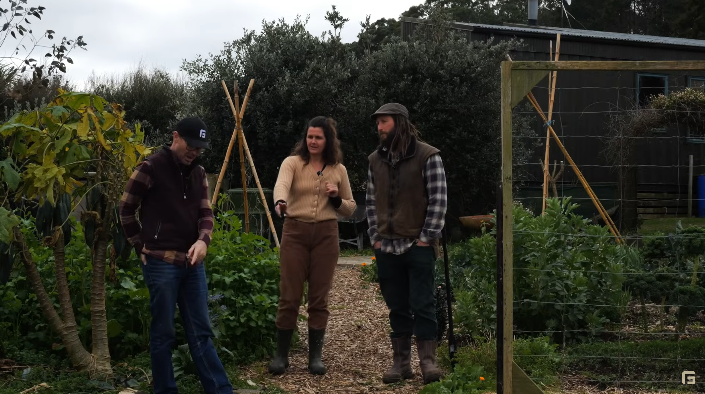 Crafty Gatherer: Handcrafted Tools for a Resilient, Off-Grid Life