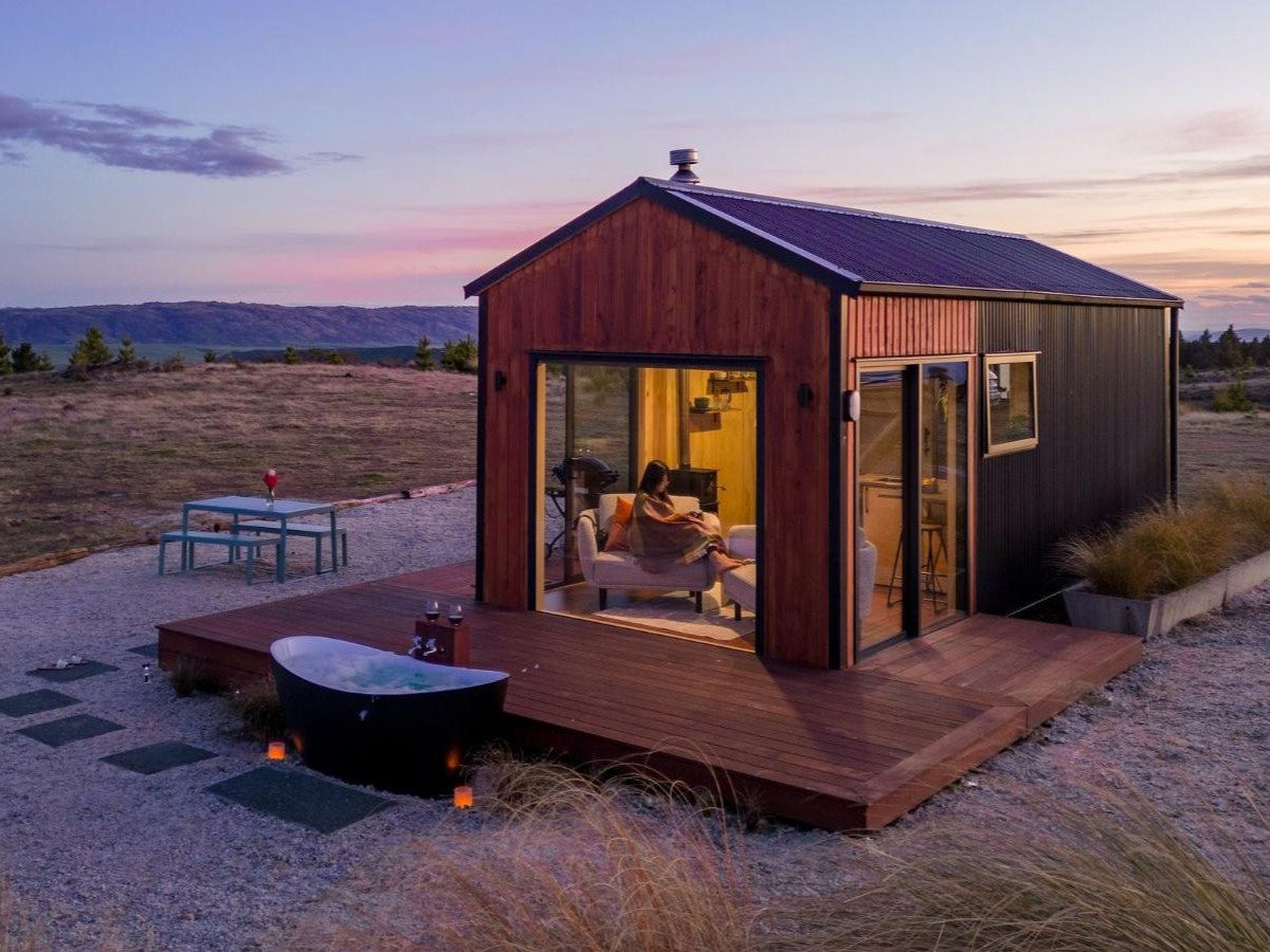 Hawkdun Hut in Central Otago