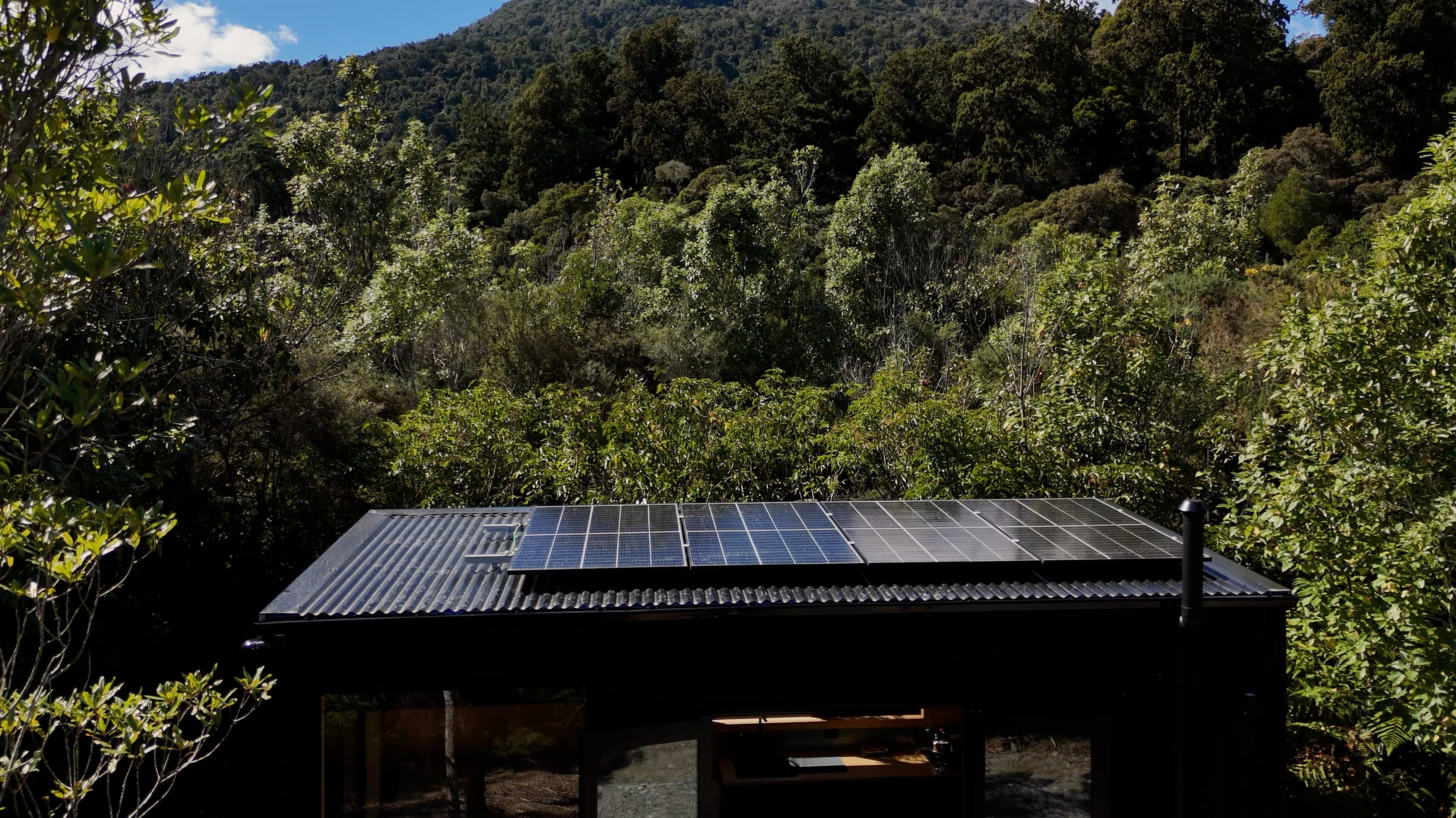 GridFree_Living_-_Hamish_with_Crooked_Cabin.00_08_52_11.Still069.jpg