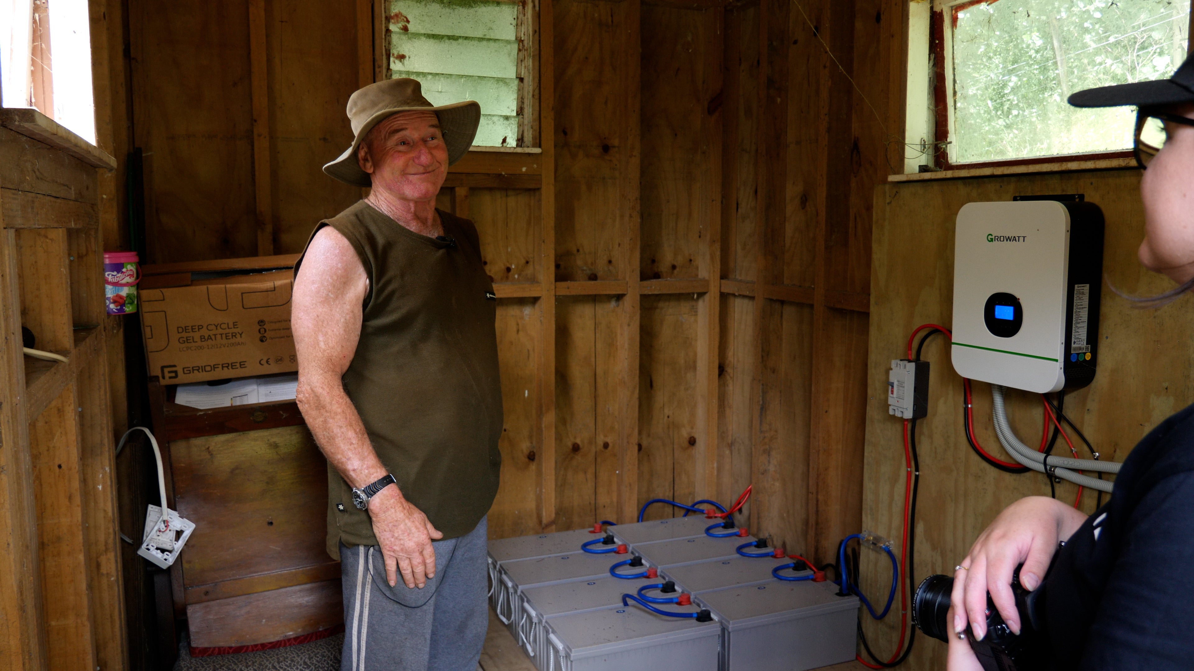 Pete_showing_us_his_solar_gear.jpg