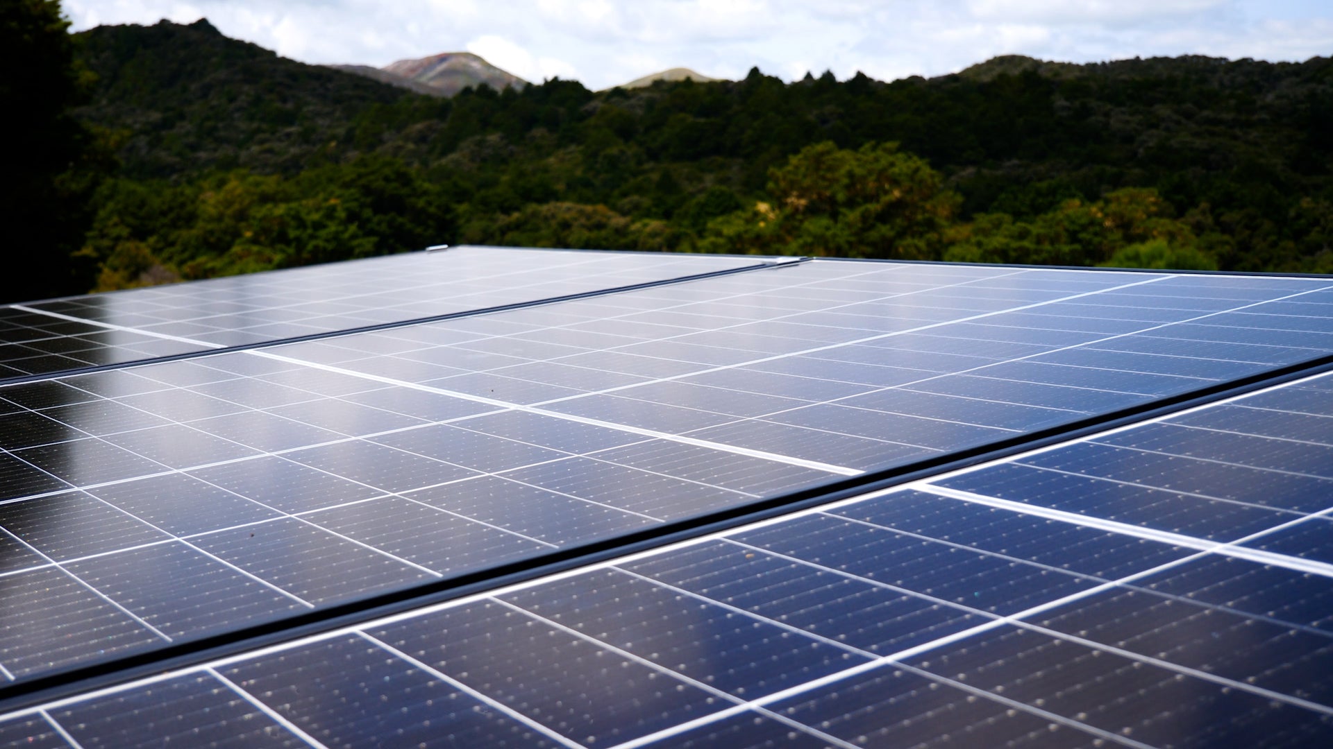 Solar_2_1_0df41853-19e7-4ae8-b85e-850b33f85ef1.jpg